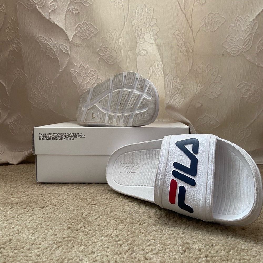 FILS Slip On Slides